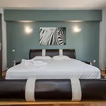 Unirii Square Old Town Apartment